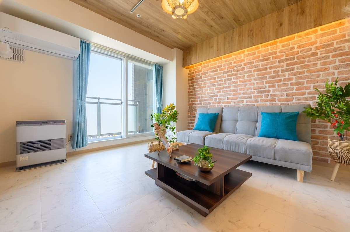 18F 스테이 1801 メイン